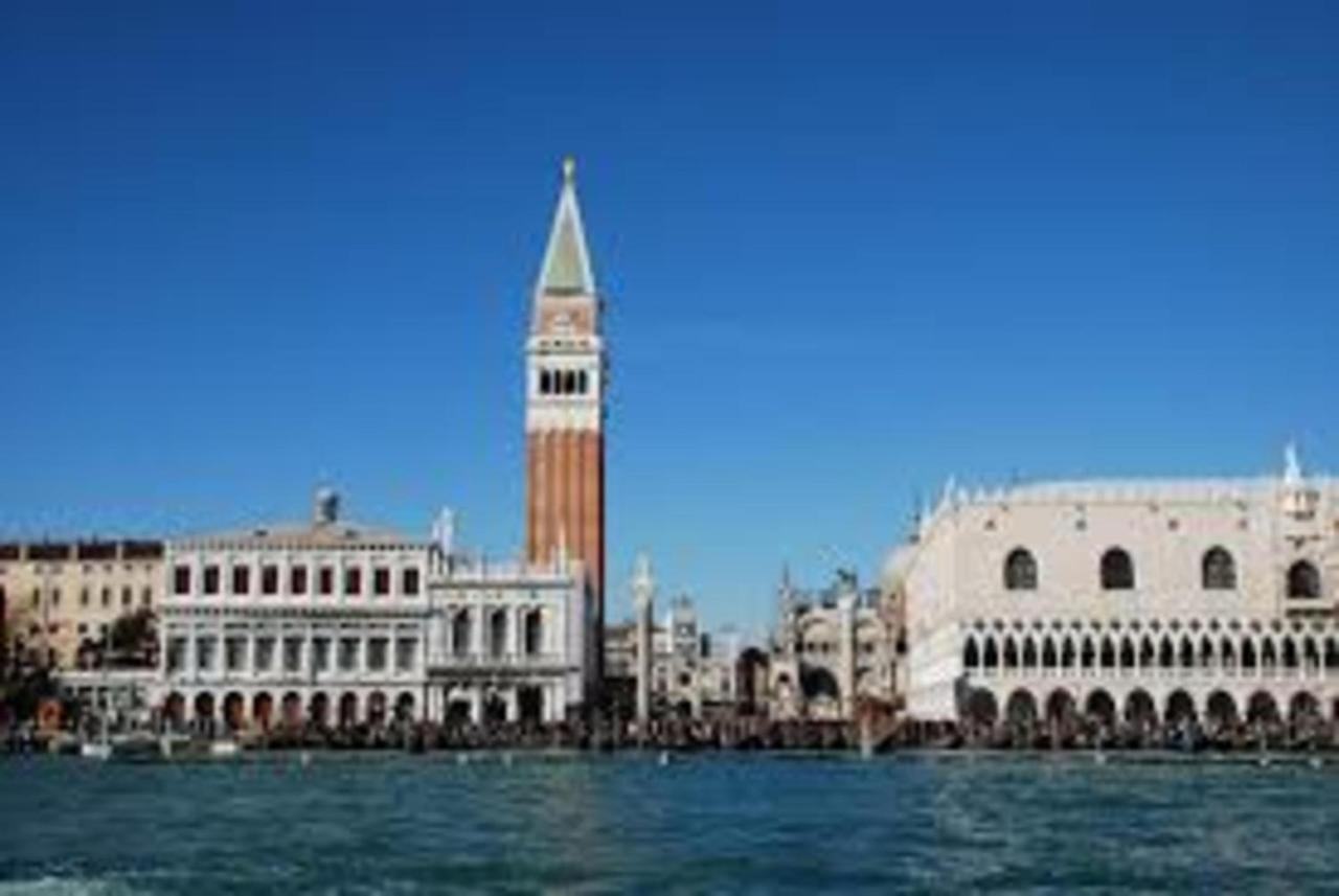 Ferienwohnung Residenza Leon D'Oro Venedig Exterior foto